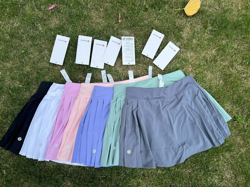 Lululemon S-2XL 40460 7C YD (1)